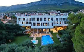 Salona Hotel